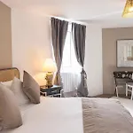 Chateau De Tresse Hotel 5*