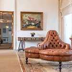 Chateau De Tresse Hotel 5*