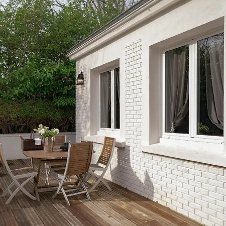 Otel Chateau De Tresse 5*