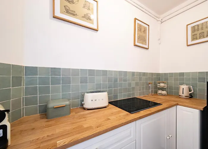 Chateau De Tresse 5*