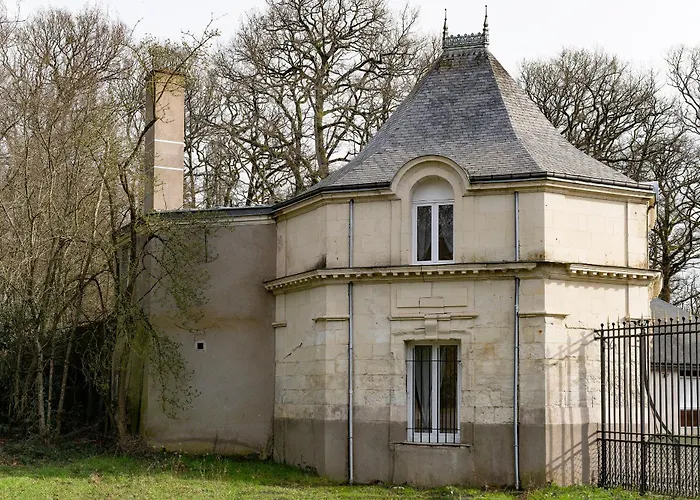 Chateau De Tresse ホテル