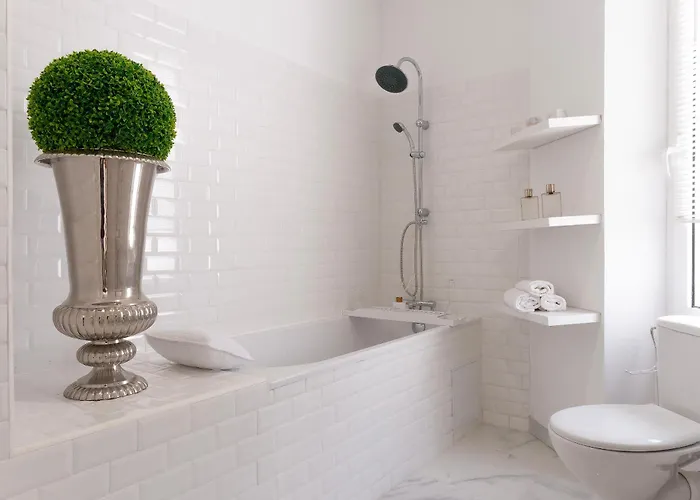 Chateau De Tresse ホテル 5*