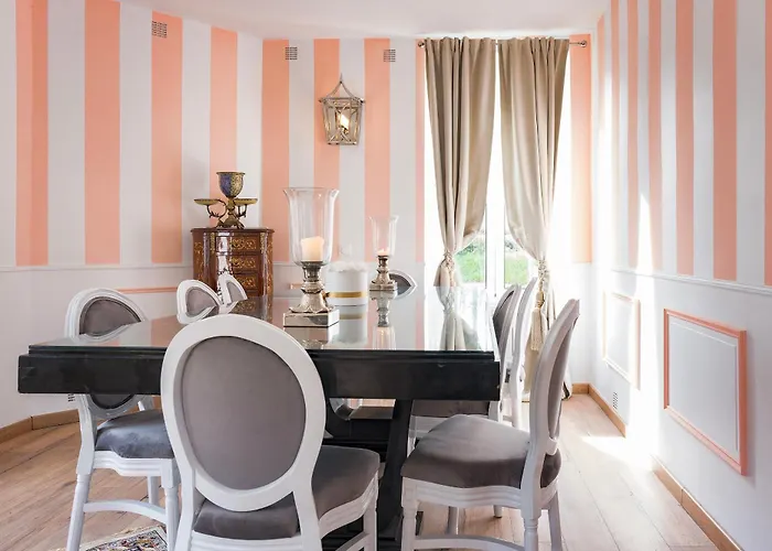 Chateau De Tresse ホテル