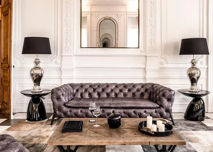 Chateau De Tresse 호텔 5*